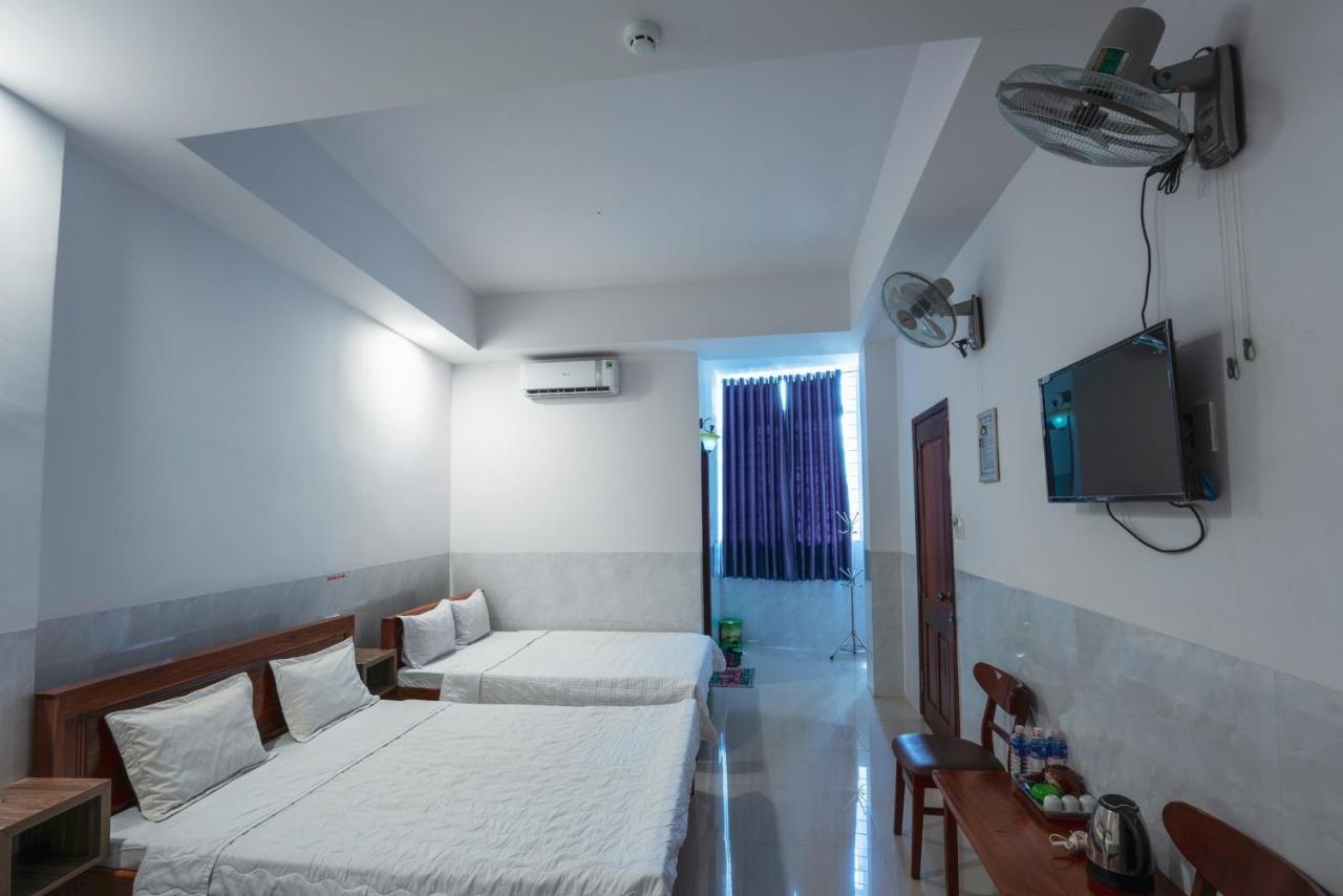 Thanh Ngoc Motel Buon Ma Thuot Buitenkant foto