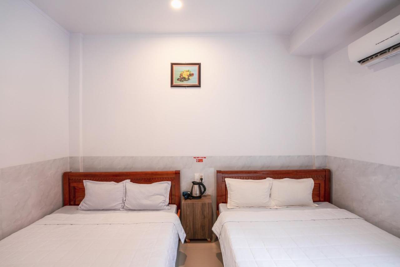 Thanh Ngoc Motel Buon Ma Thuot Buitenkant foto