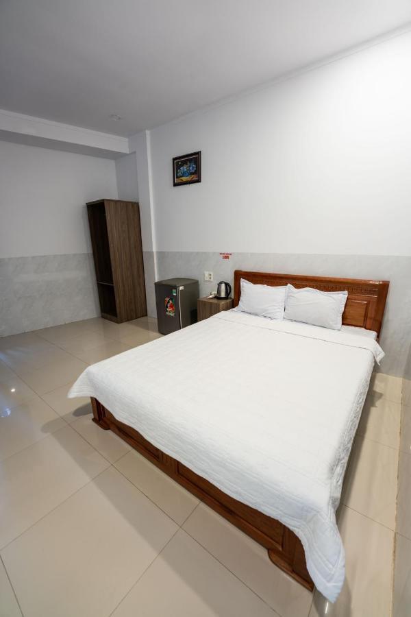 Thanh Ngoc Motel Buon Ma Thuot Buitenkant foto